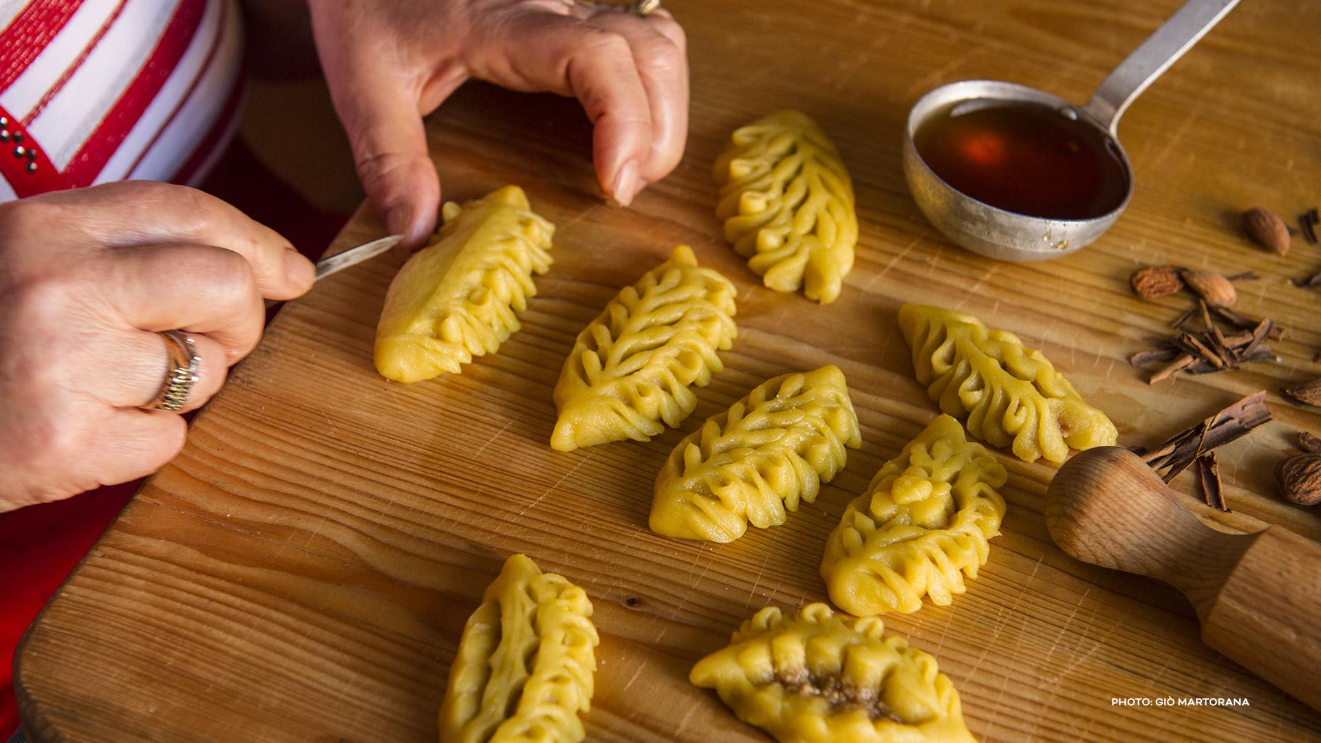 Nucatoli (Dolci di Natale) Nucatoli (Dolci di Natale)
